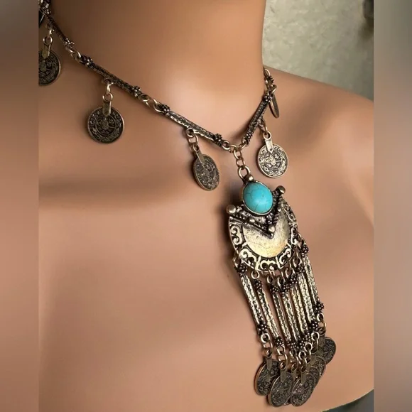 Southwestern Style Turquoise and Gold Banjar Coin Necklace Set - Picture 4 of 13